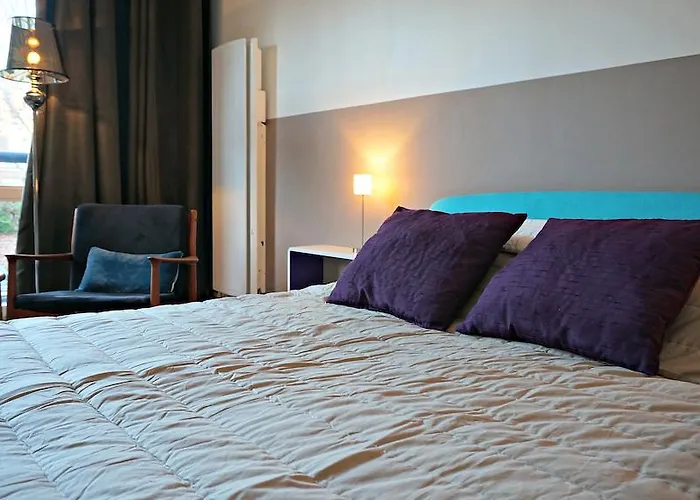 Little Suite - Constance